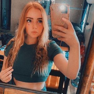 Meet your Posher, Marissa